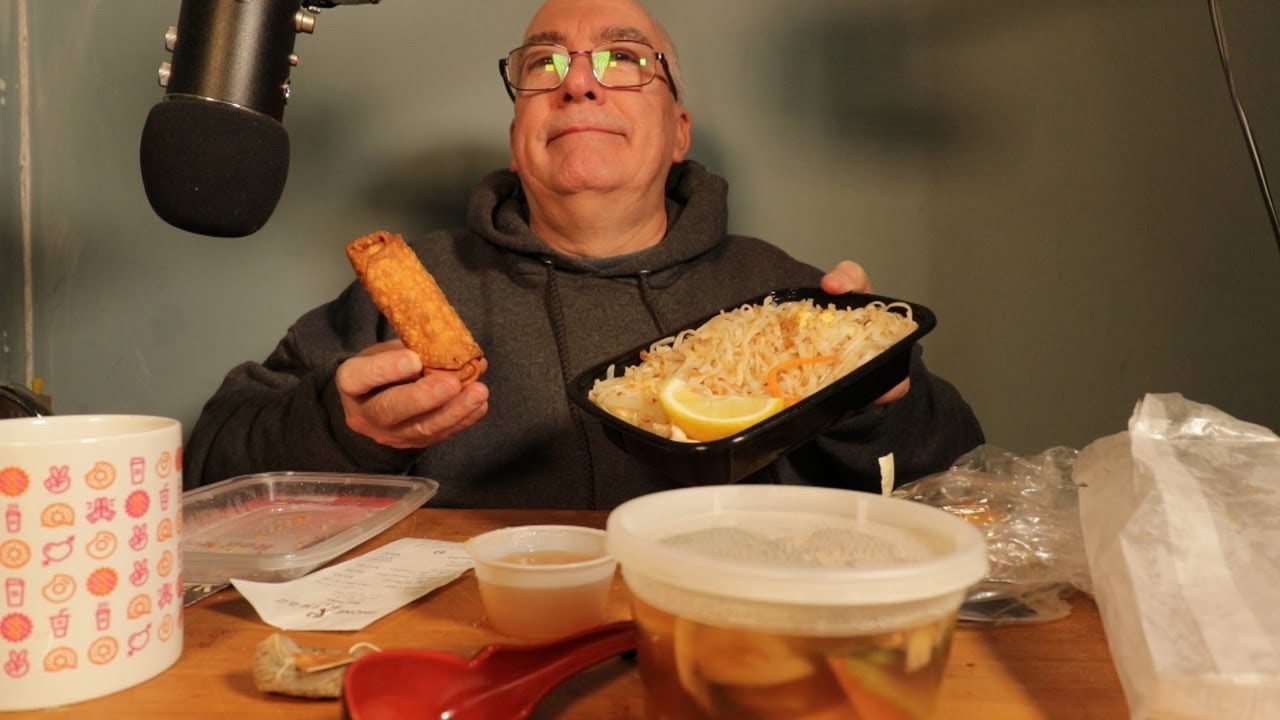 ASMR Eating my new go to Chinese Food Combo