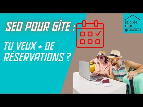 Le vacancier compare trois campings sur son téléphone : les fiches du pack local captent l'essentiel des réservations.