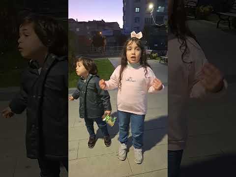 عافتني شموس سيلين وجود Selin Goud