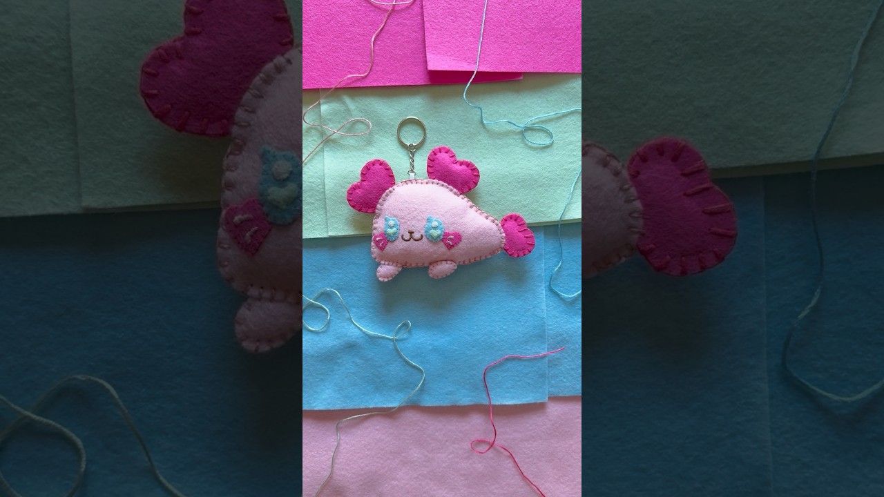 Petitcure Kururun Felt Keychain 