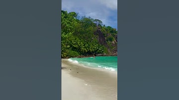 Explore the breathtaking beauty of Seychelles