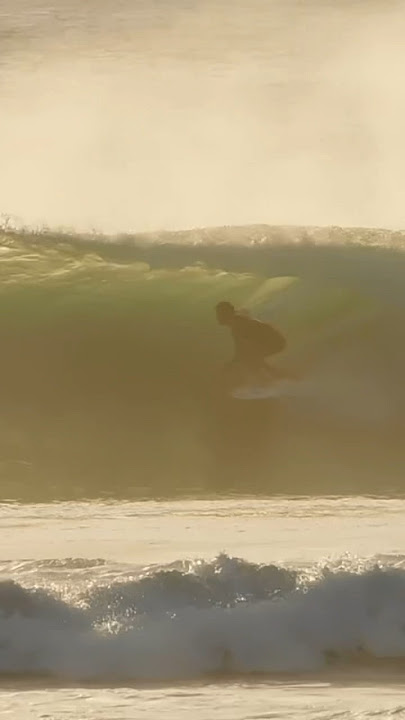 Last afternoon #surfingwaves #balibeach #waves #wavesurf #surfers #surfingindonesia