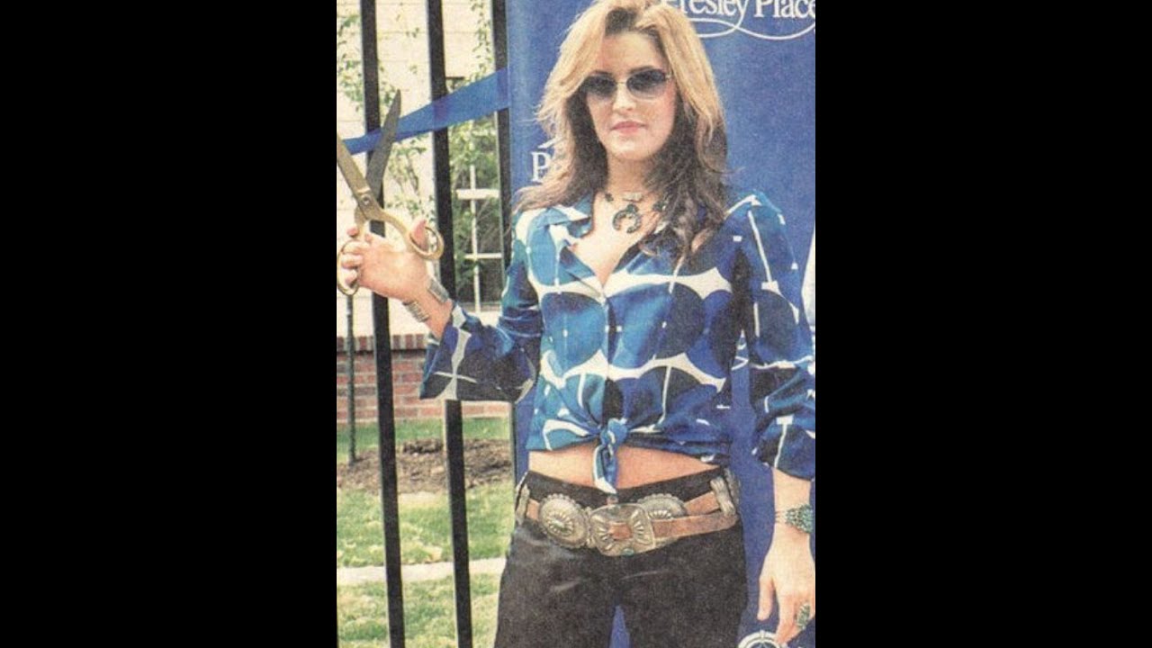 Rare Pictures of Lisa Marie Presley.