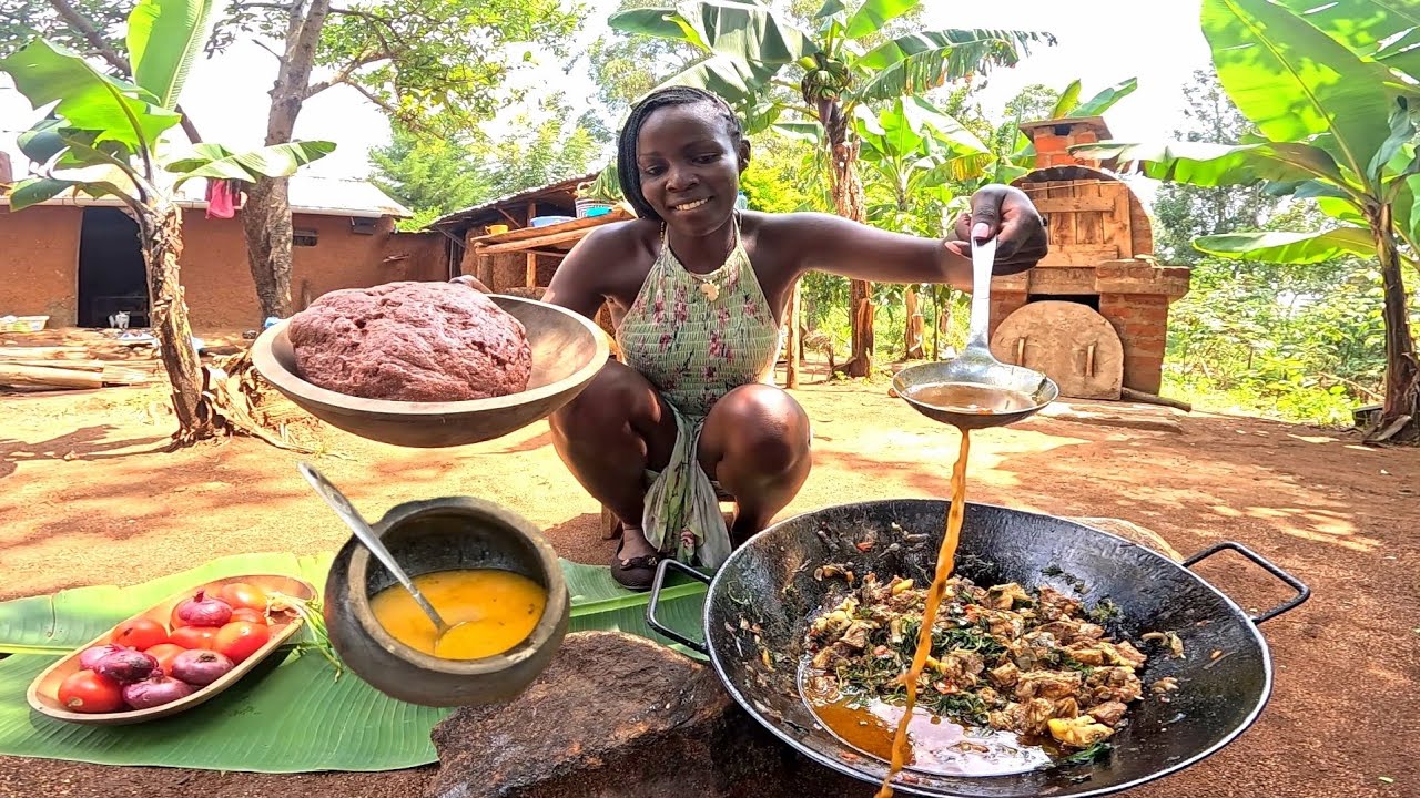 Soul Food African Cooking   Fried Fresh Beef Mixed with Fresh Vegetables | Village life  in 🌍 Africa