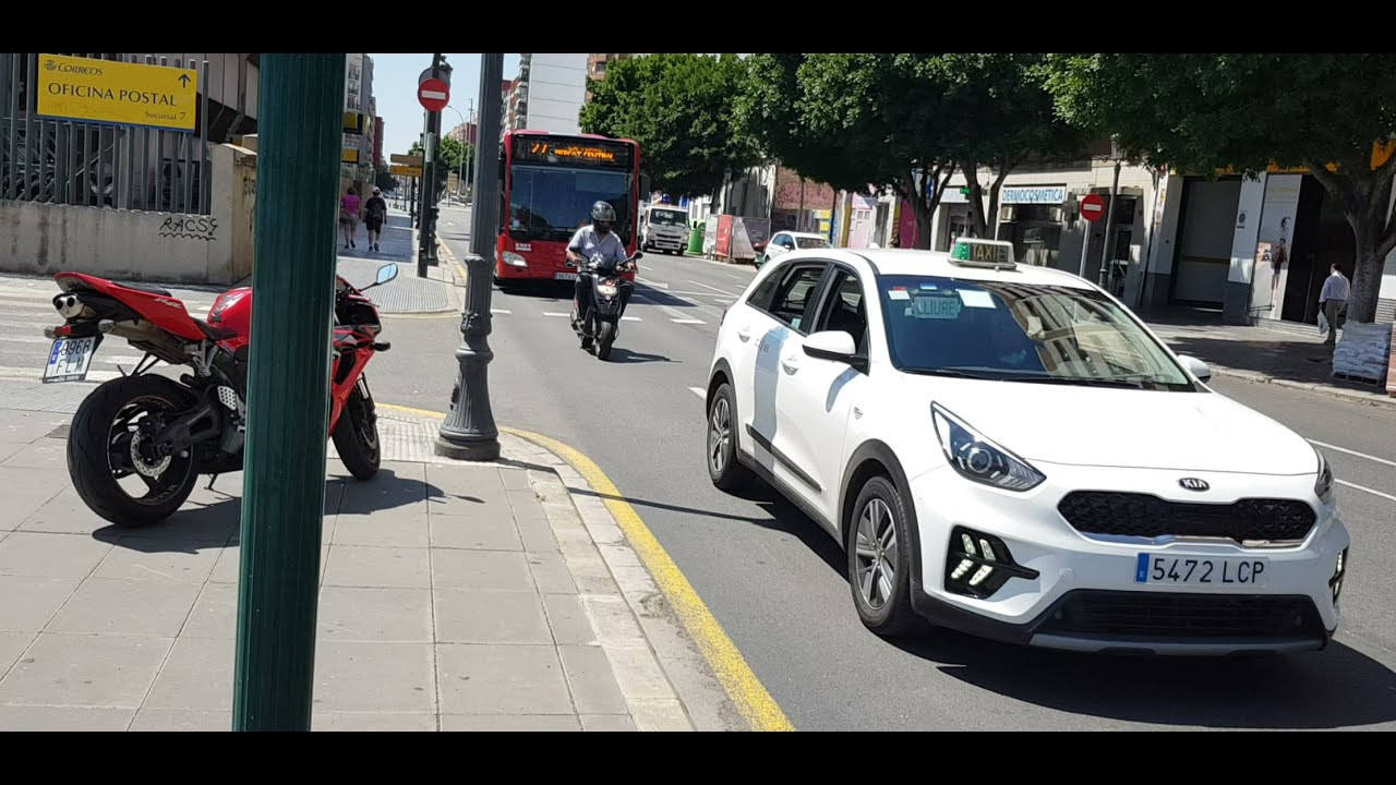Here is the 27 bus in Valencia