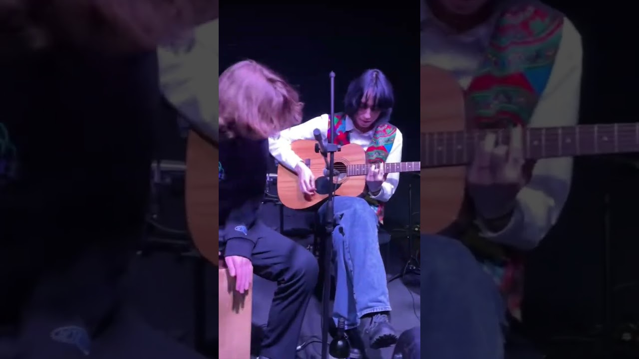 Regardez Жду подписок, чтобы выпускать больше песен🤍#никакрасная #отстой #мненаплевать #концерт sur YouTube Regardez Жду подписок, чтобы выпускать больше песен🤍#никакрасная #отстой #мненаплевать #концерт sur YouTube