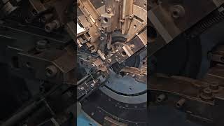 Itaya Mcs20 Produces Large - Diameter Extension Springs With Full Side Loops.