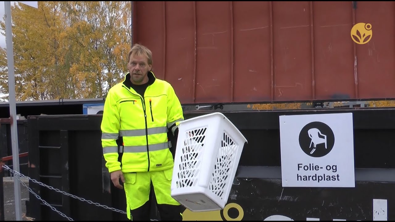 Sortering av plastavfall på gjenvinningsstasjonen