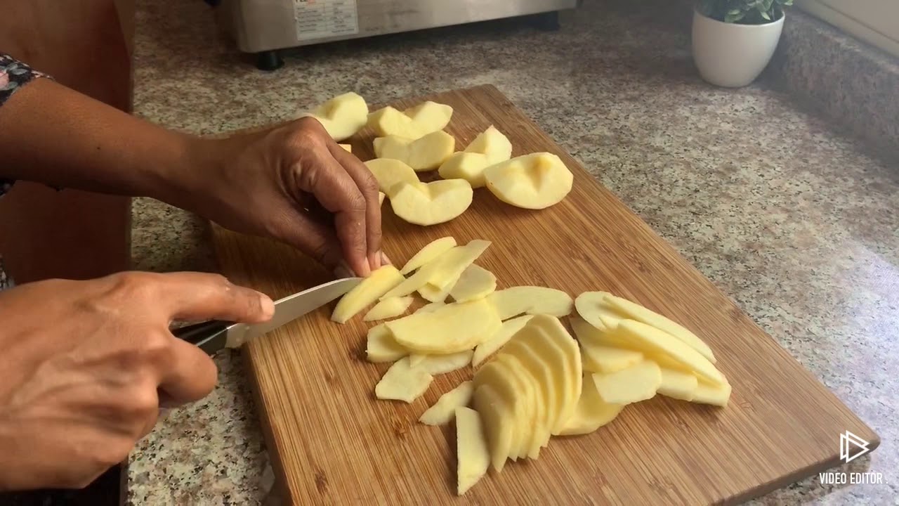 How to make an apple pie at home. - YouTube