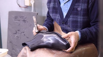 Process of making Chelsea Boots. Old Shoes Factory in Korea