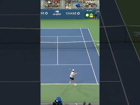 RIDICULOUS drop shot! 😮‍💨