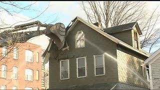 Vacant building in Springfield’s Old Hill neighborhood demolished