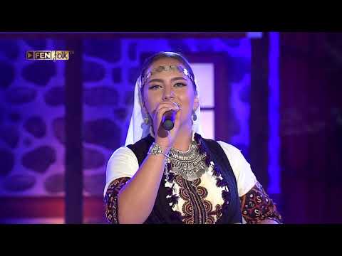 Християна Гогева Пандура девойка Пирин Фолк 2021 конкурс за изпълнителско изкуство