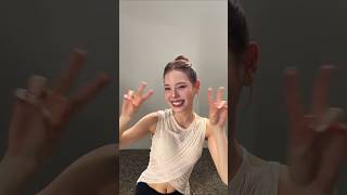 Love is everywhere🫂♡ #MAKO#NiziU #ニジュー #니쥬 #WithU #NiziU_NewEmotion #NiziU_ෆEmotion #にゅーえも #らぶえも