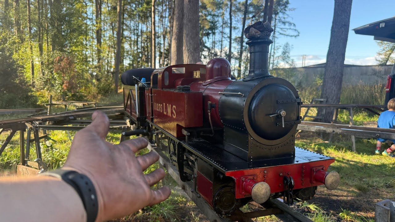 A MINIATURE RAILWAY IN EDINBURGH!?!  Driving an LMS class 2f pov