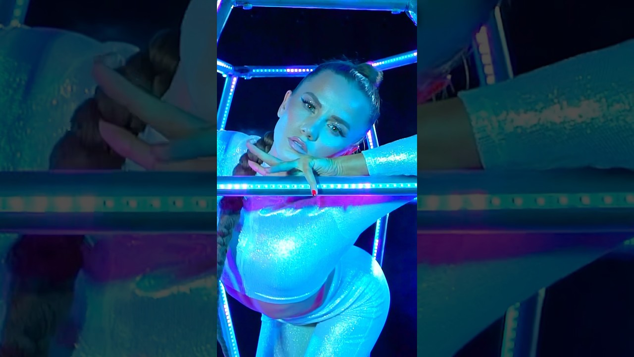 Amazing performance for your event 💎 LED spinning diamond elevate it to new level with my acrobatic