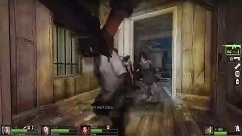 Left 4 Dead 2 with muh Gamepad and using Pro Settings