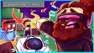 Minecraft, BUT RANDOM CHAOS Happens Every MINUTE!