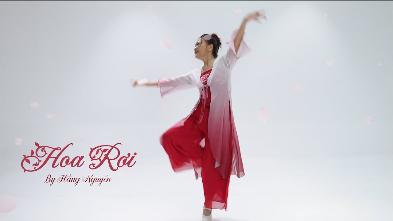 Hoa rơi_By Hang Nguyen