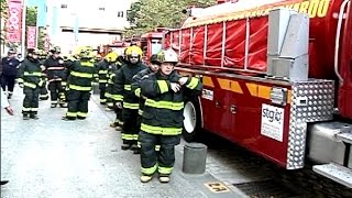 Bomberos de Santiago se trasladan al norte para entregar agua tras catástrofe