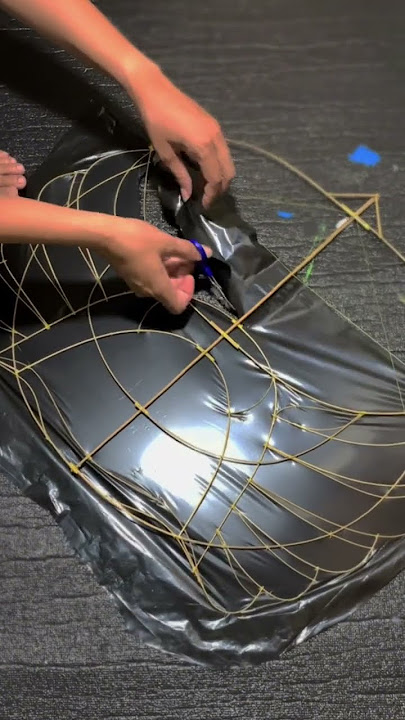 Making a ramraman empet kite from a broomstick #kite #ramraman #jibek #gapangan