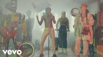 VICKI D - EASY [Official Video]