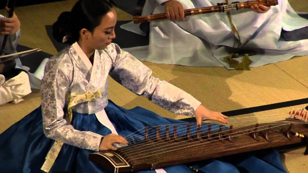 Sinawi der Folk Music Troupe des Nactional Gugak Centers Seoul, Südkorea Sinawi der Folk Music Troupe des Nactional Gugak Centers Seoul, Südkorea