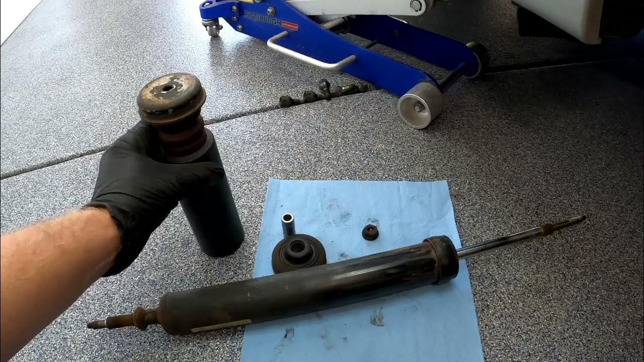 BMW 328xi (E90) - Rear Shock Replacement - YouTube