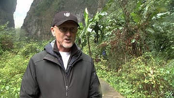 Transformers: Age of Extinction -  FEATURETTE FILMING IN CHINA - International English