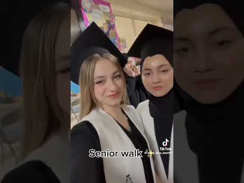 حفلة تخرج لانا بالمدرسة