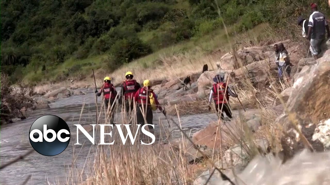 Major flooding kills hundreds in South Africa