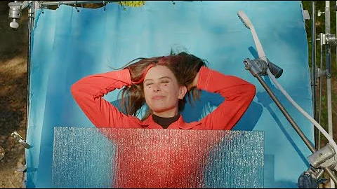 CARR - Shampoo (Official Music Video)