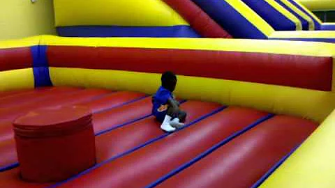 Jeremie somersaulting at Jumping Jungle!!