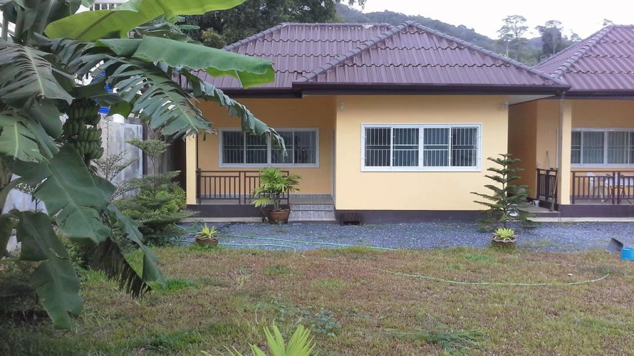 Links Kleines Haus, Karon Beach, Phuket - Phuket - Thailand