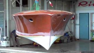 This Riva Tritone was totally Restored by Woodcraft Amsterdam. Please subscribe to our channel and feel free to mail us for more 