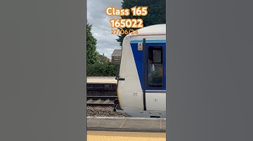 Chiltern Railways Class 165 giving mega tone #trainspotting #trains #trainhorn #tones #britishtrains