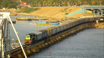Train Over The Sea | Boat Mail Express On Pamban Bridge From Rameshwaram | Indian Railways