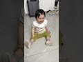 The first thing to do when visiting relatives is to drag the ground #Baby crawling