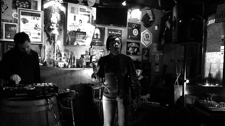 Bruce James & Bella Black ft Philippe Sprowls @ Op...