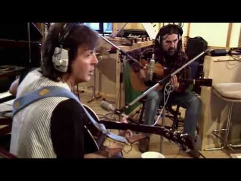 The Beatles - Real Love - Paul McCartney and George Harrison Acoustic Mix (1996) 