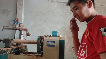 tiện trụ cầu thang gỗ đẹp bằng máy tiện CNC