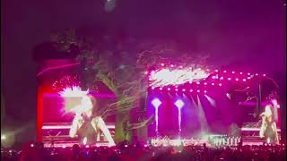 Blackpink -Forever young (Bst Hyde park performance) Resimi