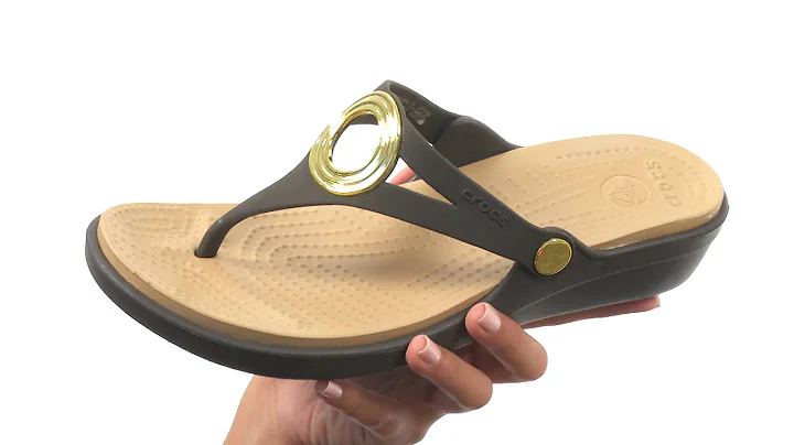 Crocs Sanrah Beveled Circle Wedge Flip  SKU:8648916