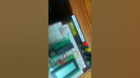 Blinking LED (PIC18F452 )