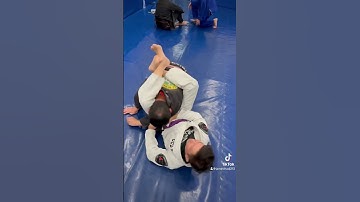 Triangle choke using the reverse kimura entry #bjjshorts #bjjtechniques #moveoftheday #bjj