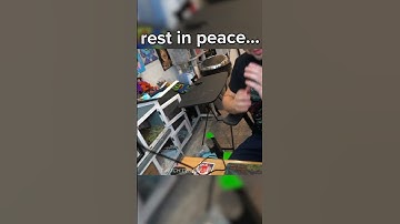 Thumbnail of Mizkif cat dies on stream