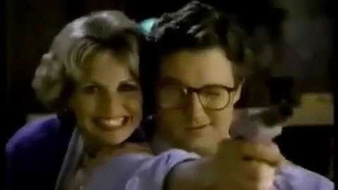 NES Nintendo Entertainment System & R.O.B. the Robot Video Game Ad #1 (1985) (windowboxed)