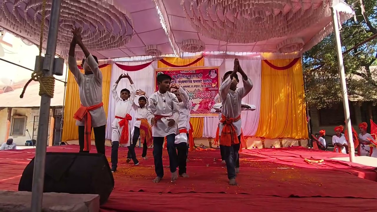 Raj al Raj al dance performance 5th B class 