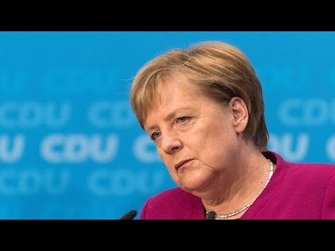 Vídeo: Como Foi Angela Merkel Em Sua Juventude?