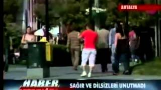 Kepez Beledi̇ye Başkani Hakan Tütüncü 2012 Ramazan Bayram Mesajinda İşaret Di̇li̇ Kullanarak Engelli̇leri̇ Unutmadi